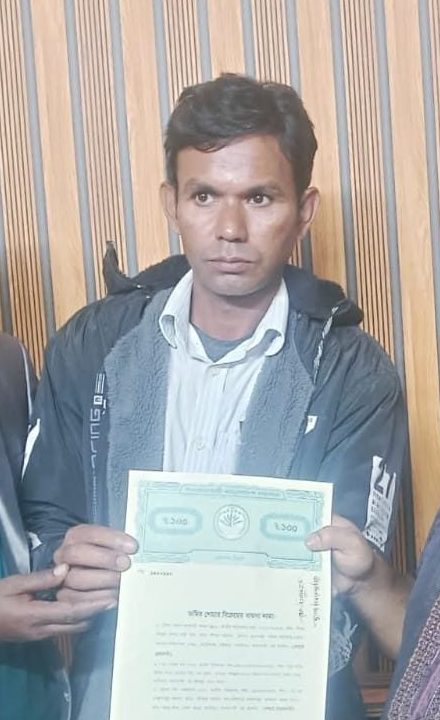 Bogura Abashon Properties থেকে প্লট কিনে সন্তুষ্ট ক্লায়েন্ট